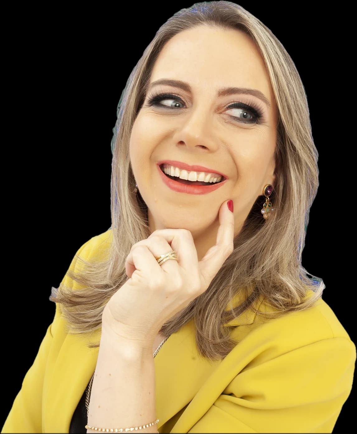 Professora PhD Renata Correa de blazer amarelo, sorrindo e olhando de lado