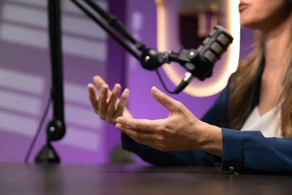 O Guia do Formato Híbrido: Como Integrar Aulas Gravadas e Encontros Mentoria ao Vivo em Seu Curso Online